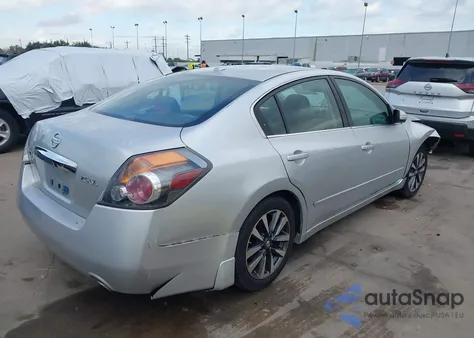 2011 Nissan Altima 2.5 S z USA, uszkodzony, nr VIN 1N4AL2AP3BN415134